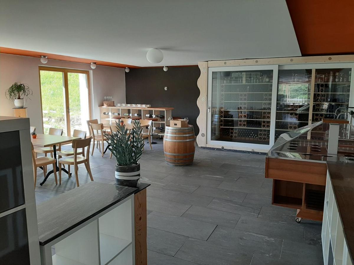 Hotel Avers Am Bach Eksteriør bilde